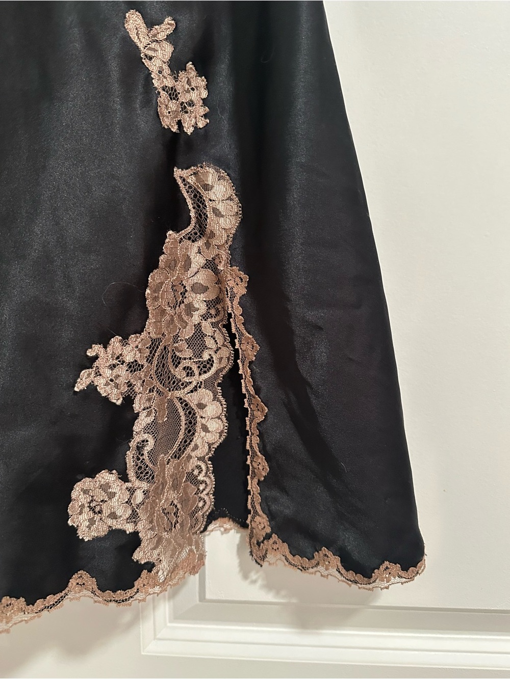 Victoria's Secret Vintage Black Slip PJ with Beige Lace Trim US L - Picture 2 of 8